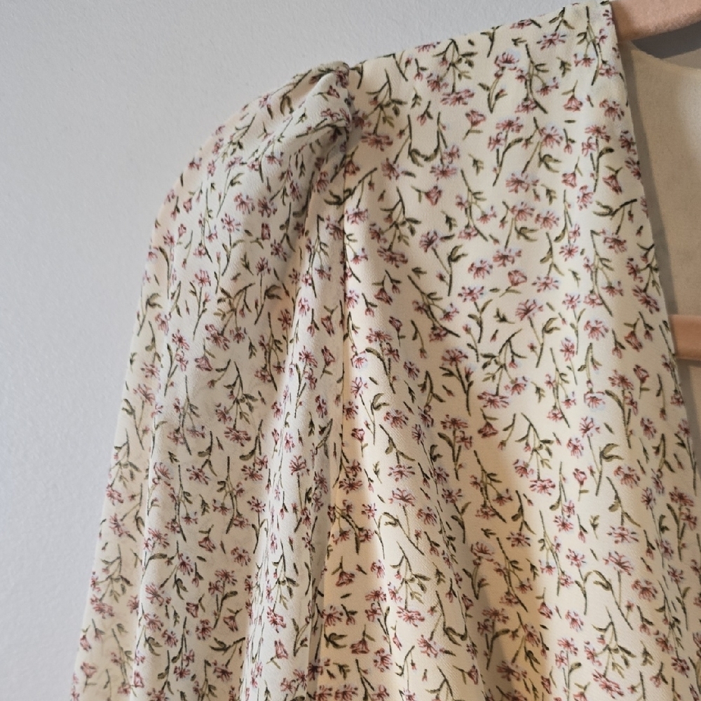 Storia Cream Long Sleeve Crop Blouse size S - Picture 7 of 7